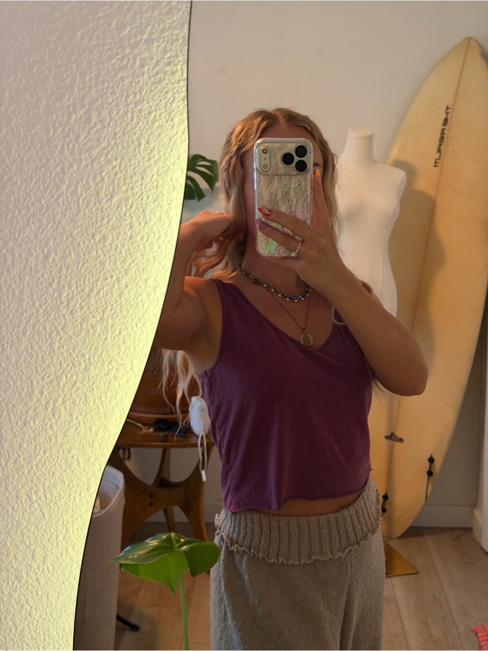 Purple Sleeveless V-Neck Tank Top - Casual Women's Crop Top